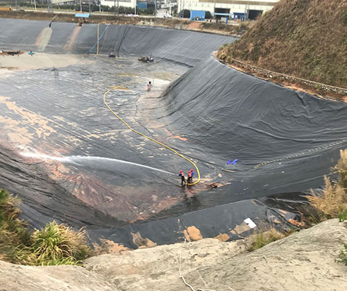 库伦废水池清理